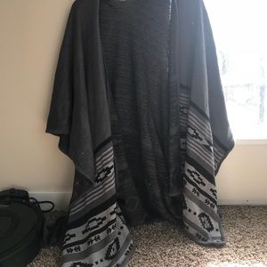 Grey Tribal Poncho - Francesca’s